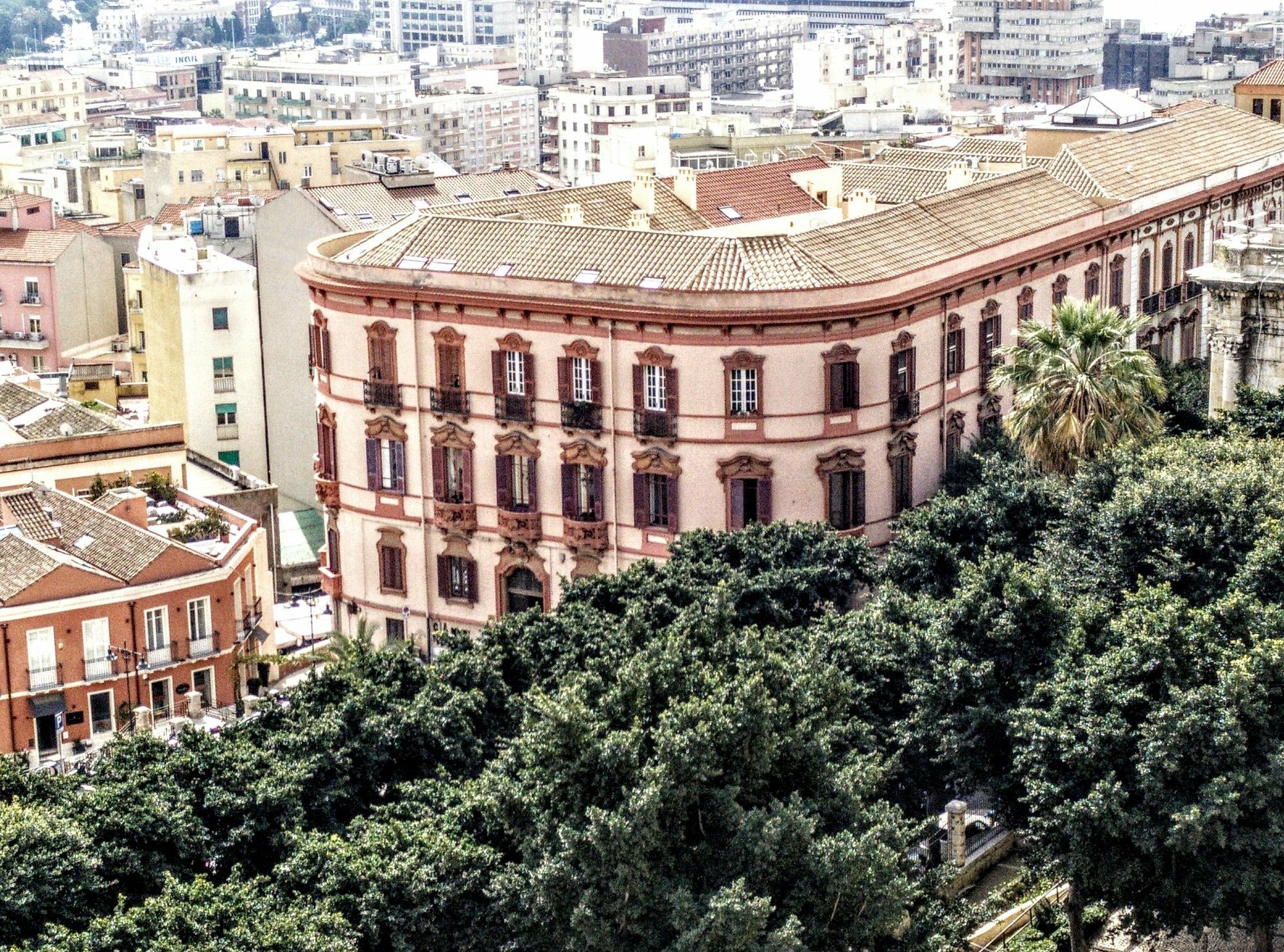 Al Bastione Di Gasthof Cagliari